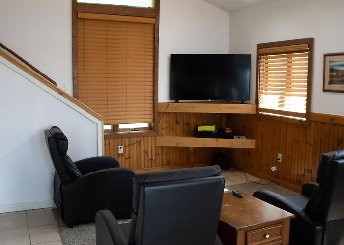 Cozy Home Lake Huron With Loft 2 Bedroom 1 Bathroom